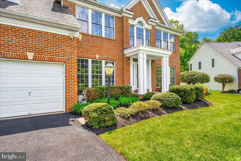 15205 Lions Den Rd, Burtonsville, MD 20866