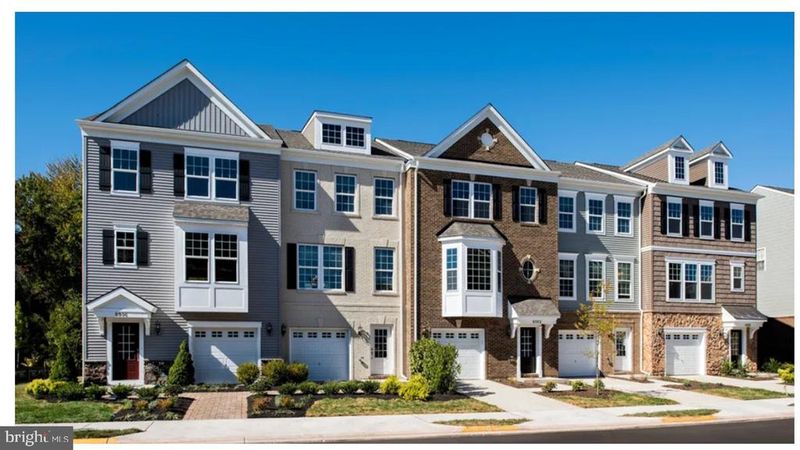 8921 Queensferry Rd, Manassas, VA 20112