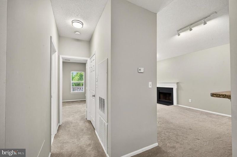 14314 Climbing Rose Way #306, Centreville, VA 20121