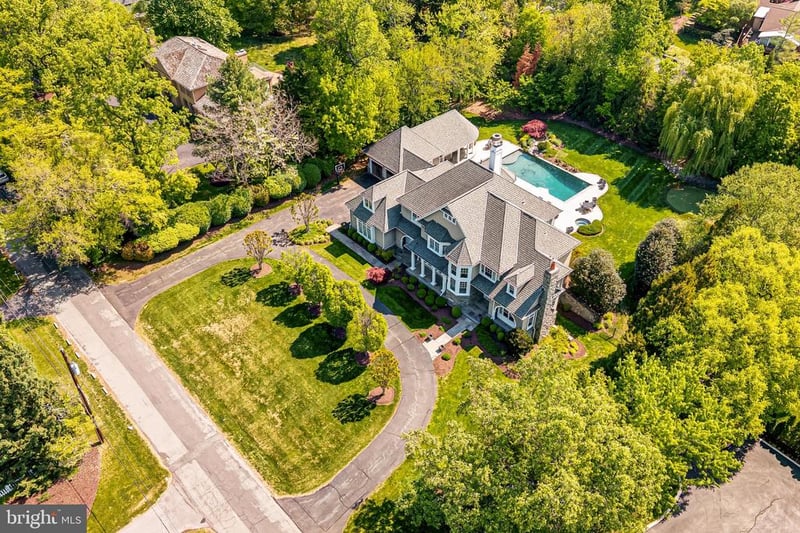 10021 Counselman Rd, Potomac, MD 20854