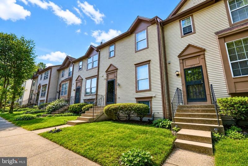 1062 Karen Blvd, Capitol Heights, MD 20743