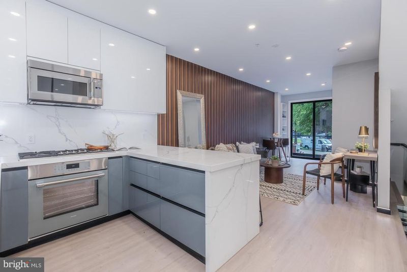 1332 G St SE #1, Washington, DC 20003