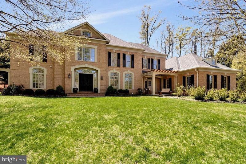 1029 Founders Ridge Ln, Mclean, VA 22102
