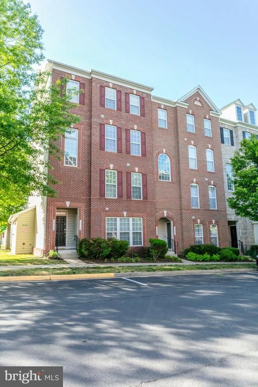 15160 Kentshire Dr, Woodbridge, VA 22191