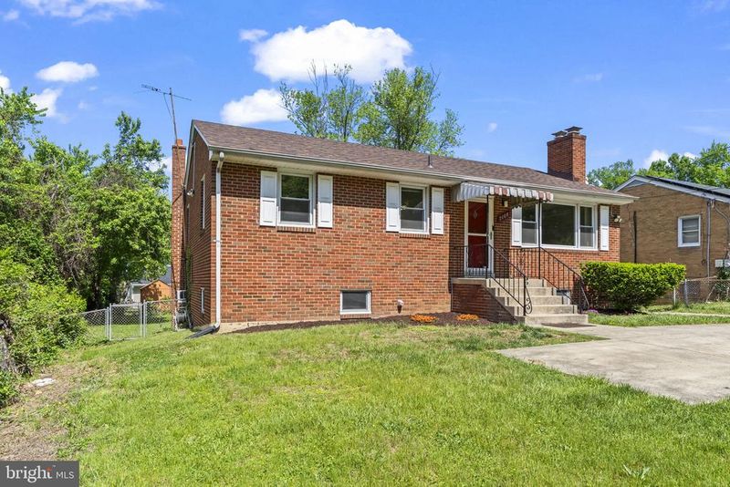 7109 Livingston Rd, Oxon Hill, MD 20745