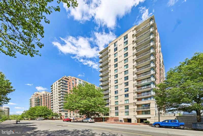 11710 Old Georgetown Rd #1423, North Bethesda, MD 20852