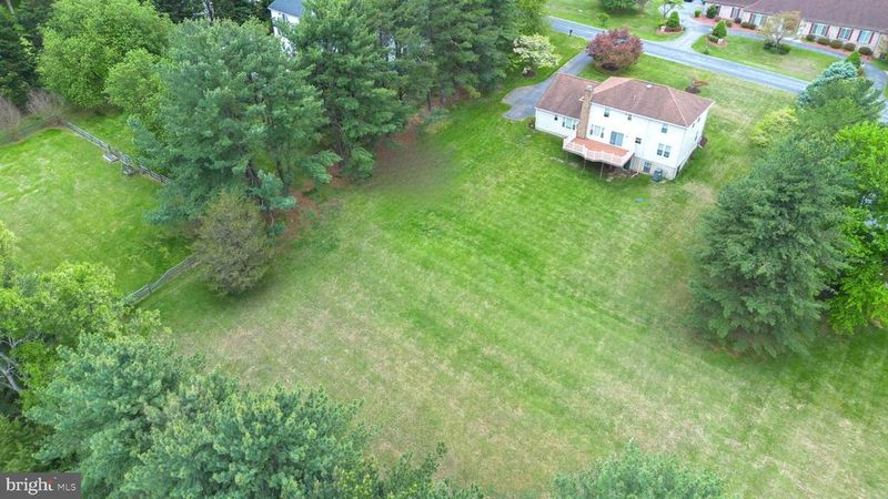 20809 Merle Dr, Gaithersburg, MD 20882