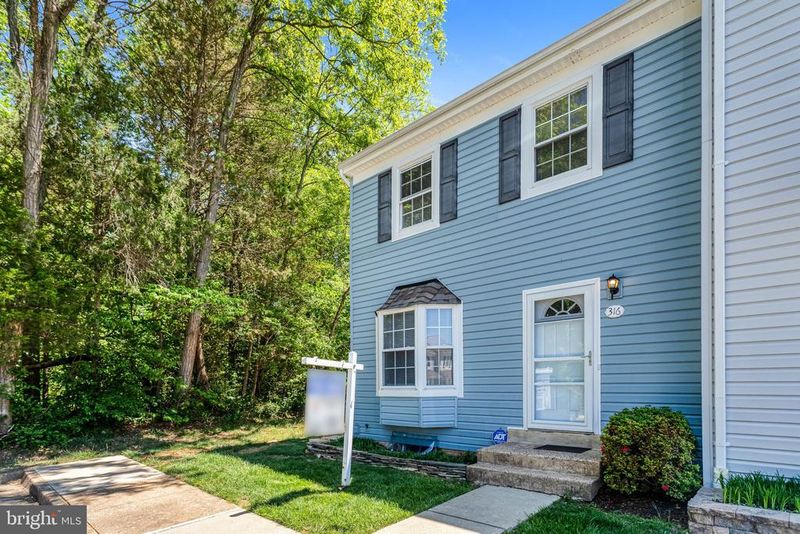316 Surry Ln #132, Stafford, VA 22556