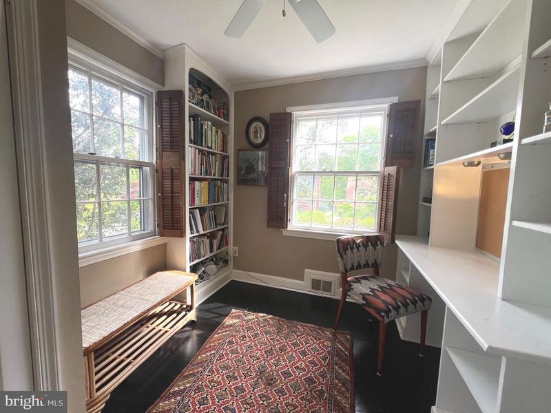7064 31st St NW, Washington, DC 20015