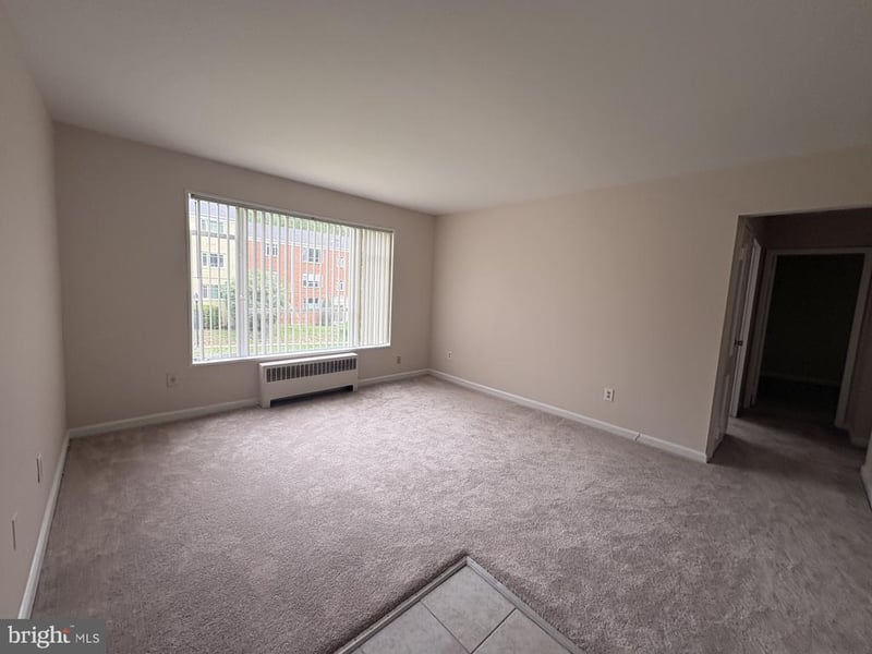10403 Montrose Ave #201, Bethesda, MD 20814