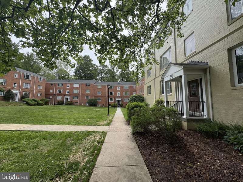 10403 Montrose Ave #201, Bethesda, MD 20814
