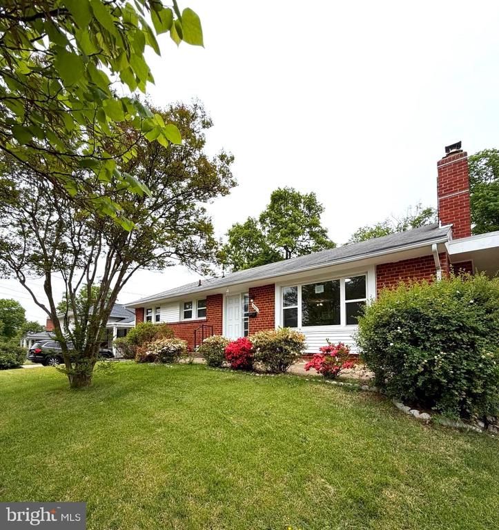 5901 85th Pl, Hyattsville, MD 20784
