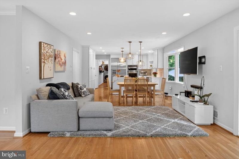 7303 Yates Ct, Mclean, VA 22101