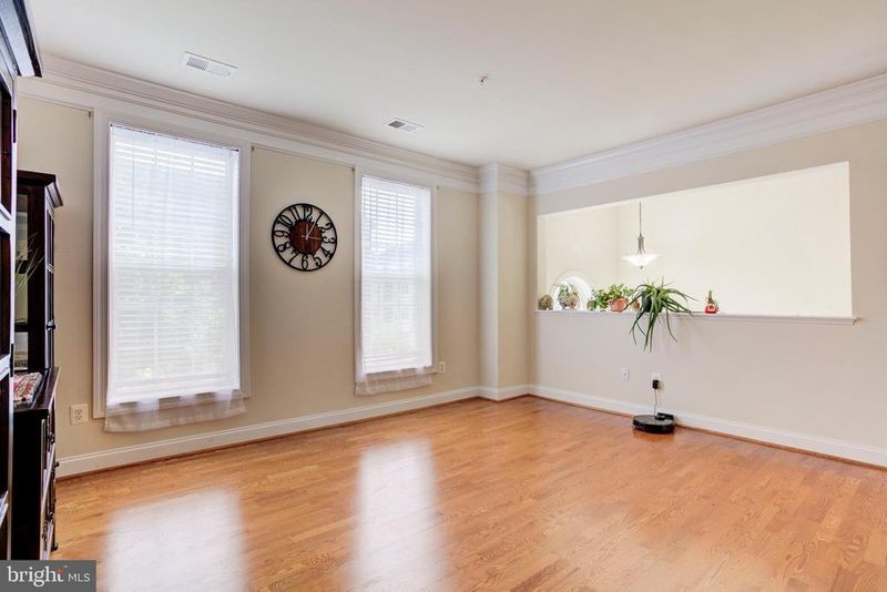 15160 Kentshire Dr, Woodbridge, VA 22191