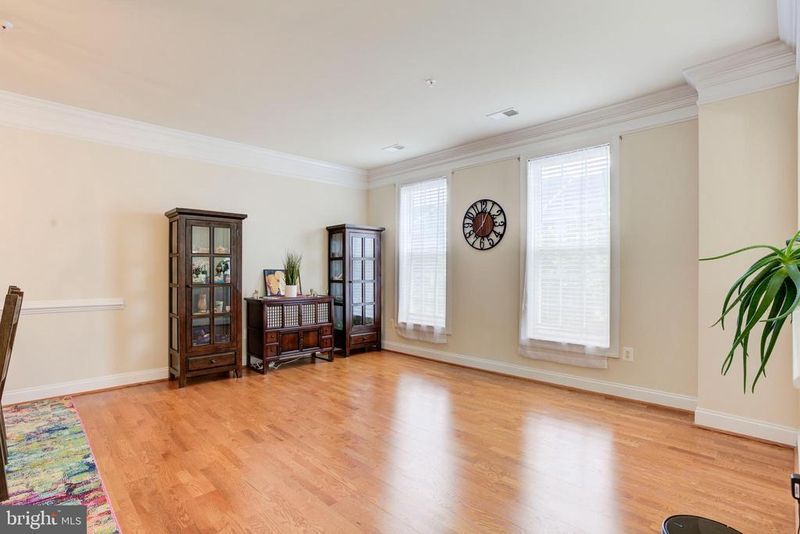 15160 Kentshire Dr, Woodbridge, VA 22191