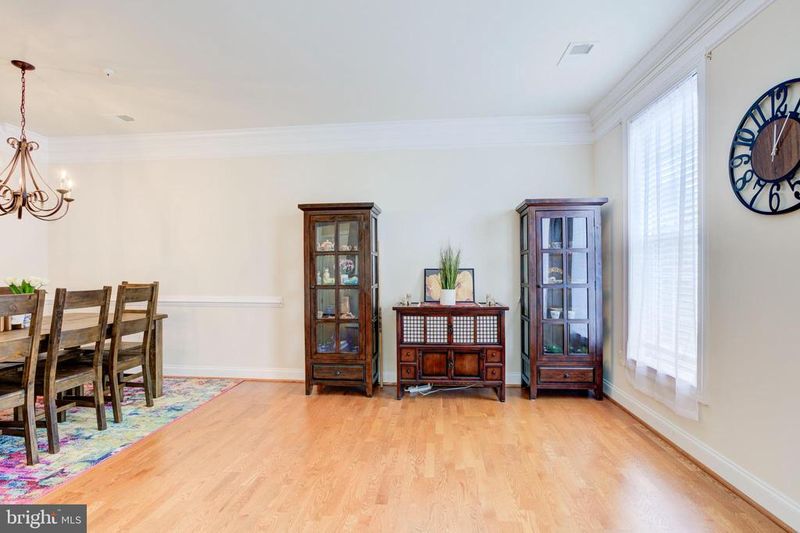 15160 Kentshire Dr, Woodbridge, VA 22191
