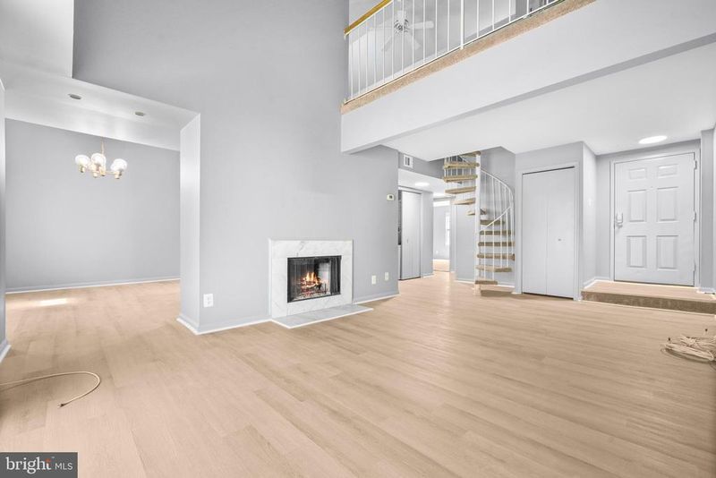 3 Pickering Ct #202, Germantown, MD 20874