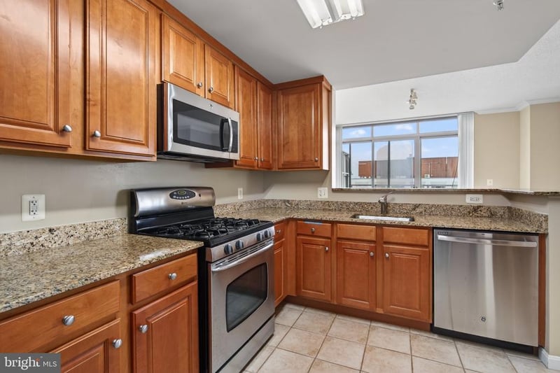 11710 Old Georgetown Rd #1526, North Bethesda, MD 20852