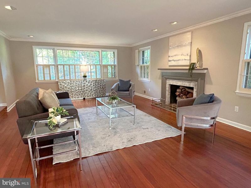6515 Old Chesterbrook Rd, Mclean, VA 22101