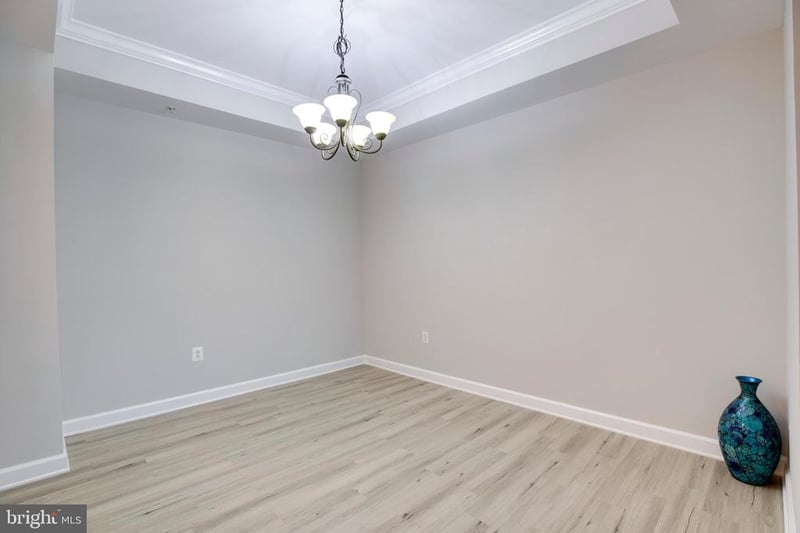 485 Harbor Side St #100, Woodbridge, VA 22191