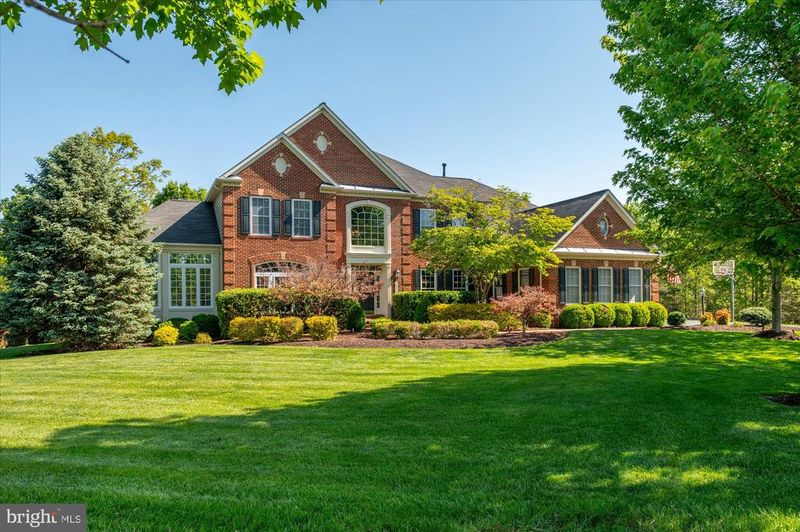 25777 Phar Lap Ct, Chantilly, VA 20152