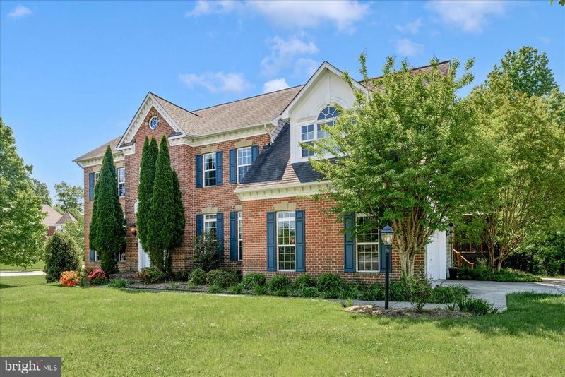 13201 Amelias Grove Ct, Bowie, MD 20720
