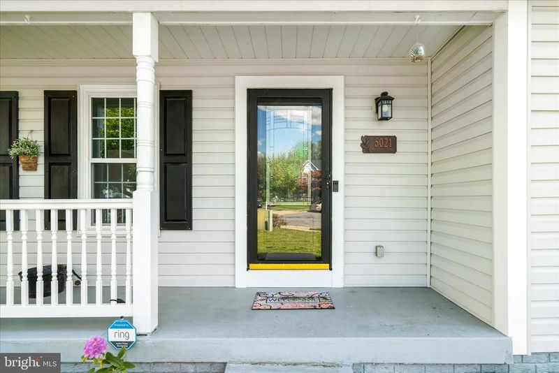 5021 Mallard Ln, Frederick, MD 21703