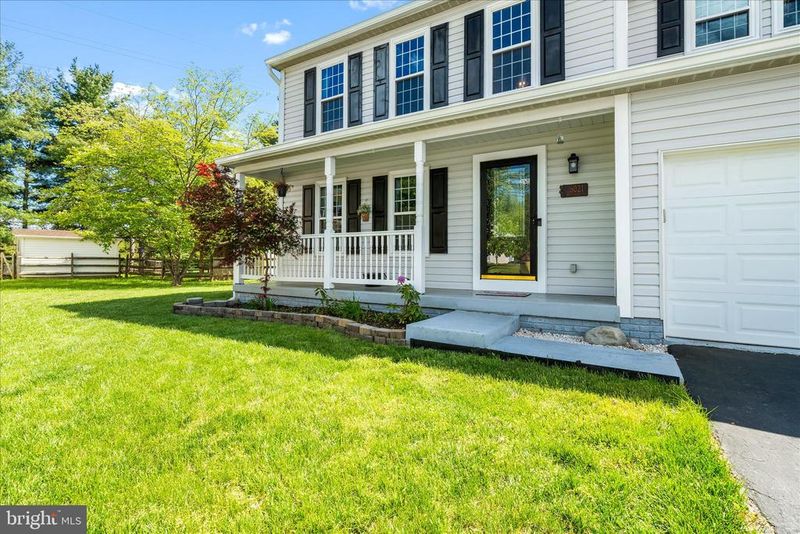 5021 Mallard Ln, Frederick, MD 21703