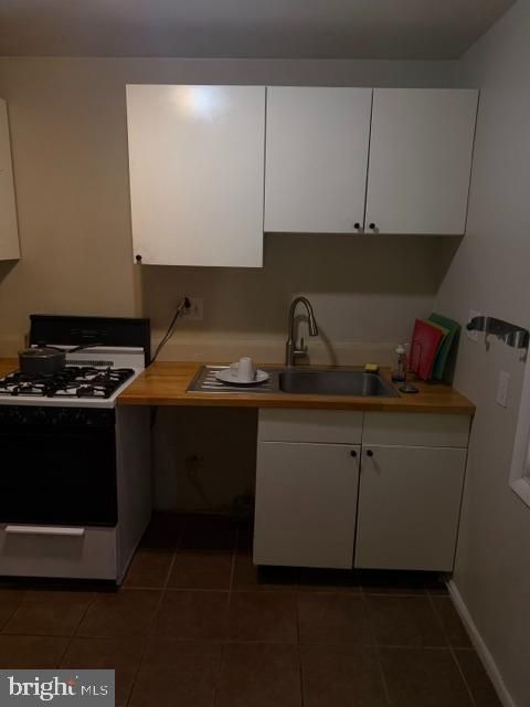 4100 Daniels Ave #303, Annandale, VA 22003