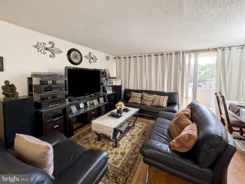 1822 Metzerott Rd #401, Hyattsville, MD 20783