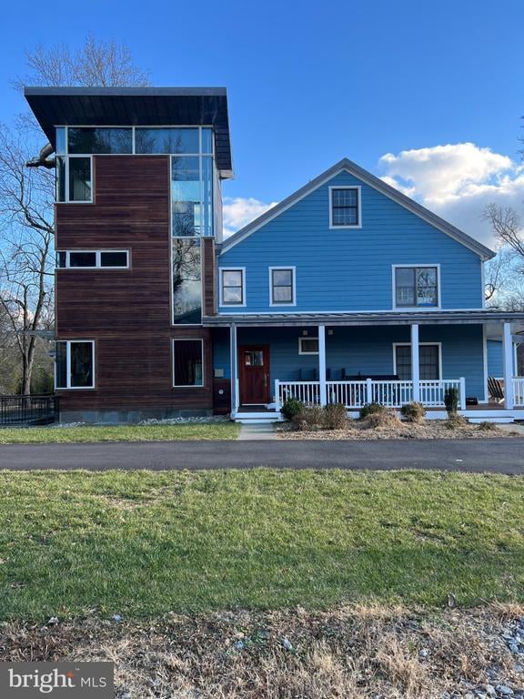 10420 Oaklyn Dr, Potomac, MD 20854
