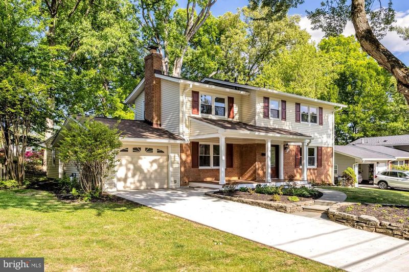 2435 Shenandoah St, Vienna, VA 22180