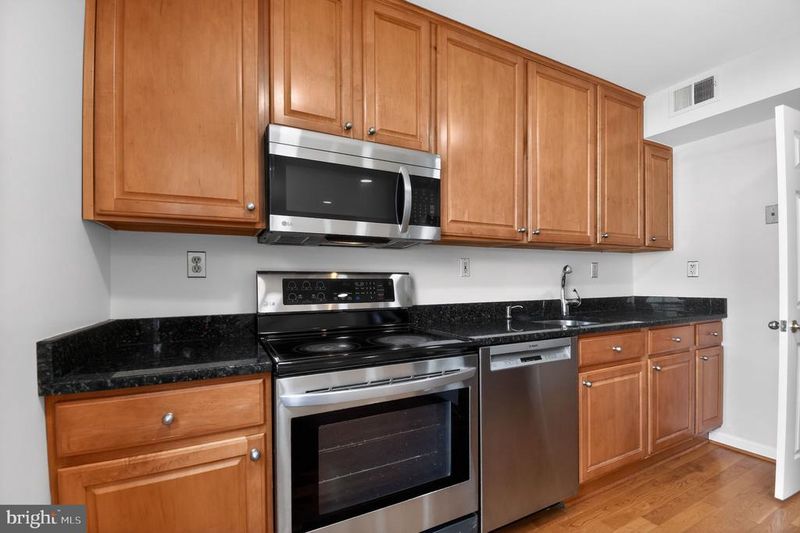 220 Pender Pl, Rockville, MD 20850