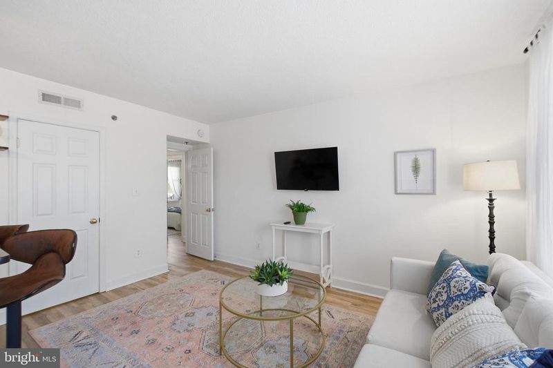 504 Bashford Ln #3111, Alexandria, VA 22314