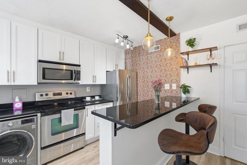 504 Bashford Ln #3111, Alexandria, VA 22314