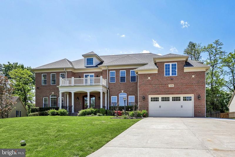 7008 Hamel Hill Ct, Mclean, VA 22101