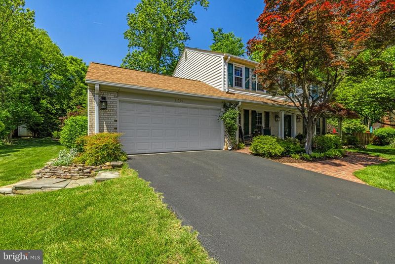 9716 Bunchberry Pl, Vienna, VA 22181