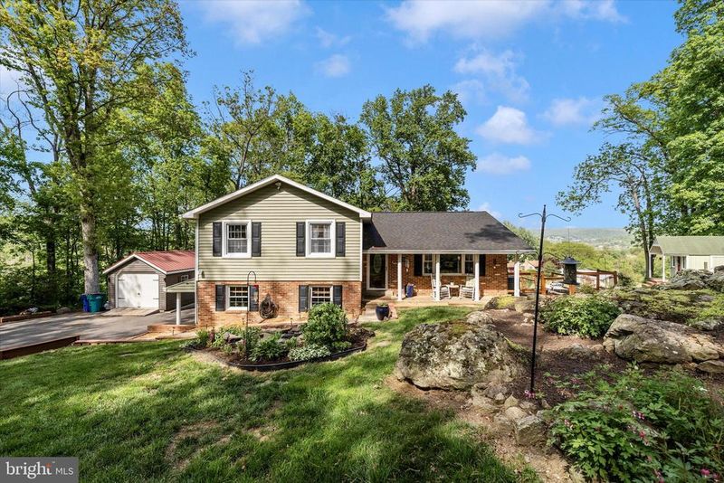 9907 Mount Tabor Rd, Myersville, MD 21773