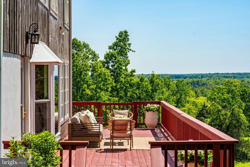 42165 Black Walnut Ln, Leesburg, VA 20176