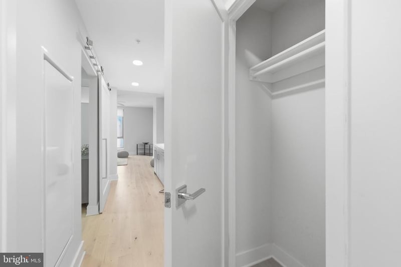 1211 Van St SE #612, Washington, DC 20003