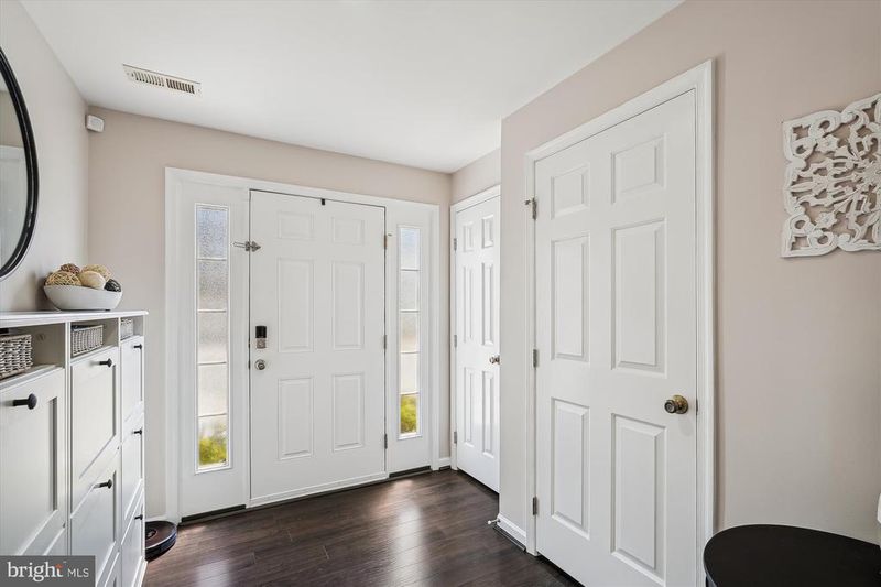 25435 Elm Ter, Aldie, VA 20105
