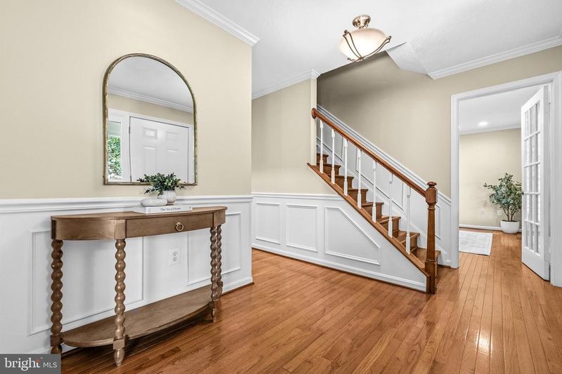7412 Brian Run Ct, Springfield, VA 22153