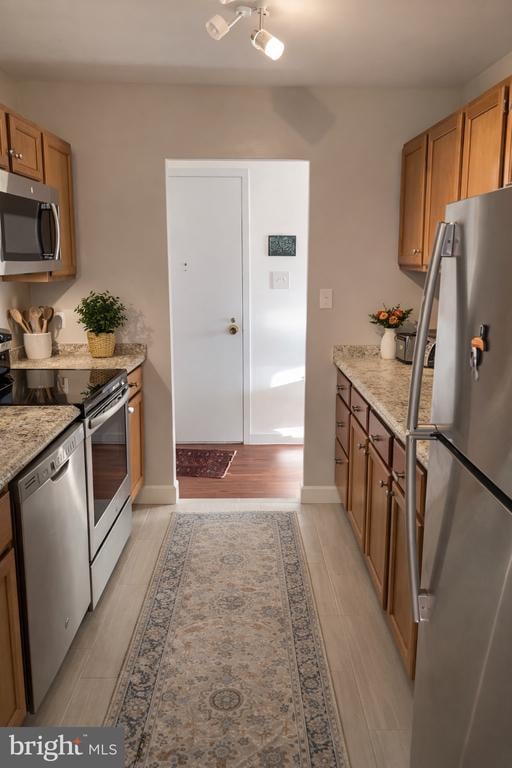 9701 Fields Rd #1808, Gaithersburg, MD 20878