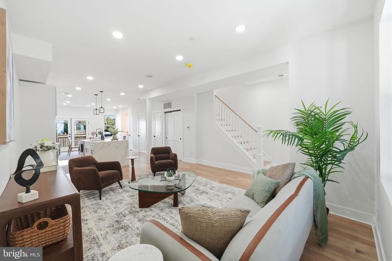 731 Otis Pl NW, Washington, DC 20010