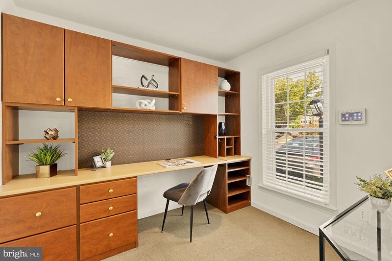 6701 Washington Blvd #D, Arlington, VA 22213