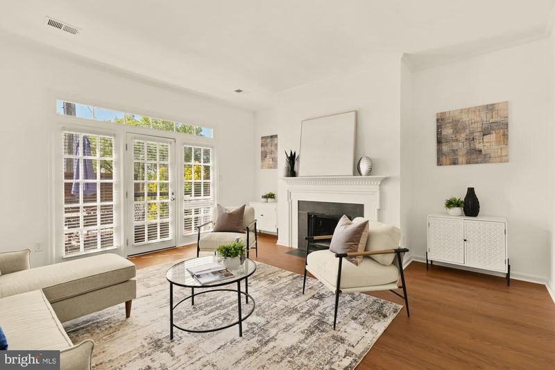 6701 Washington Blvd #D, Arlington, VA 22213