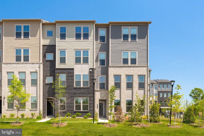 19746 Misty Moss Sq, Ashburn, VA 20147