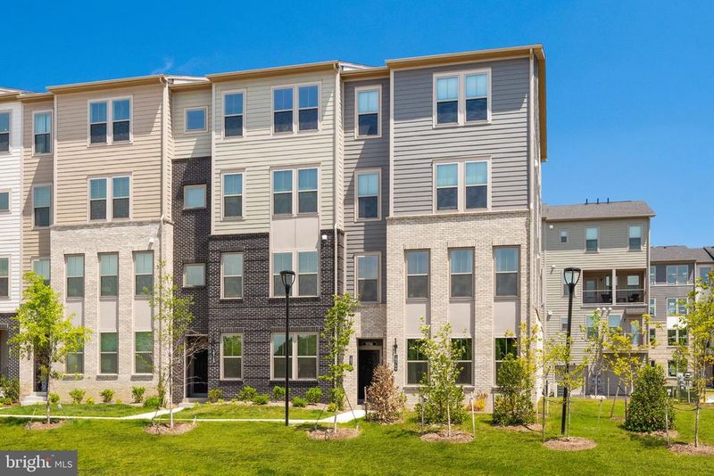 19746 Misty Moss Sq, Ashburn, VA 20147