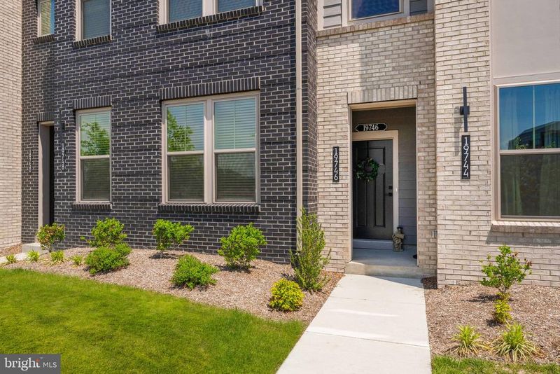 19746 Misty Moss Sq, Ashburn, VA 20147