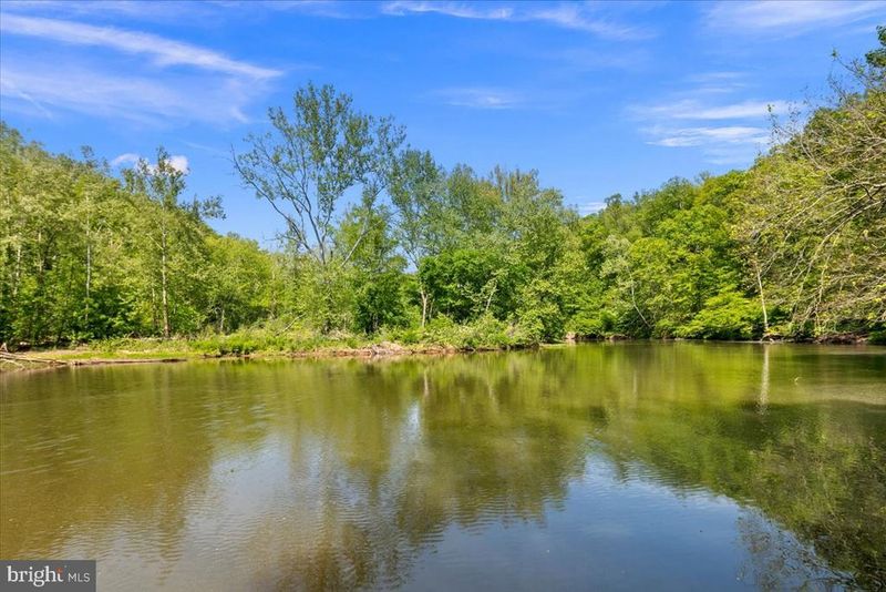 7974 Pinnacle Ridge Dr, Manassas, VA 20112